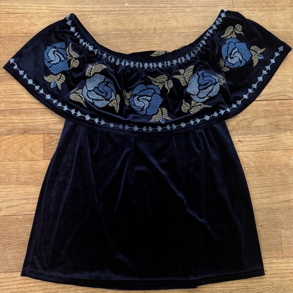 Francesca's blue gold floral embroidered boho blouse shirt top sz medium M
b53